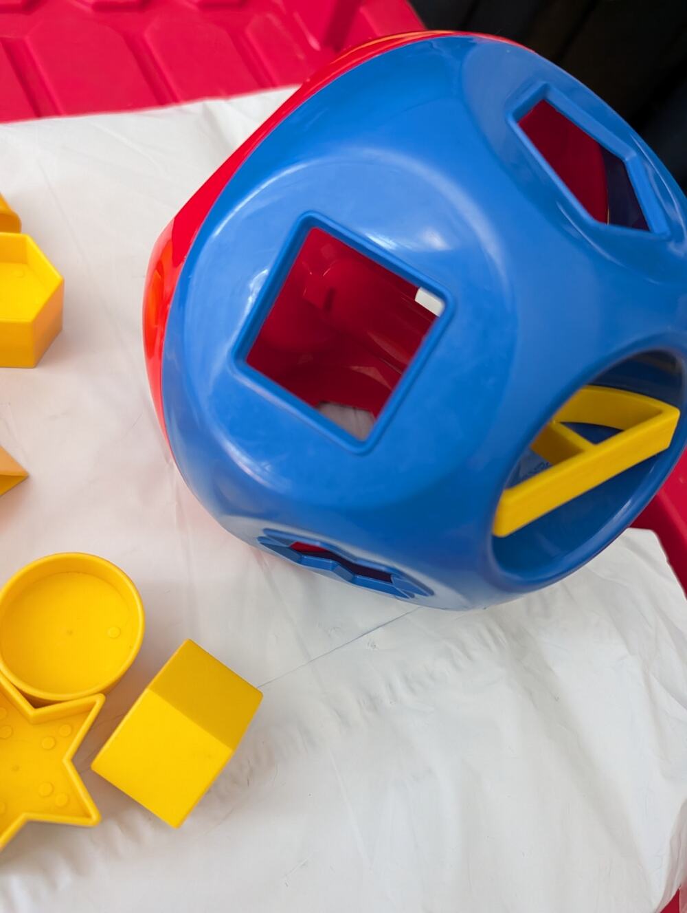 Classic Tupperware shape-o ball